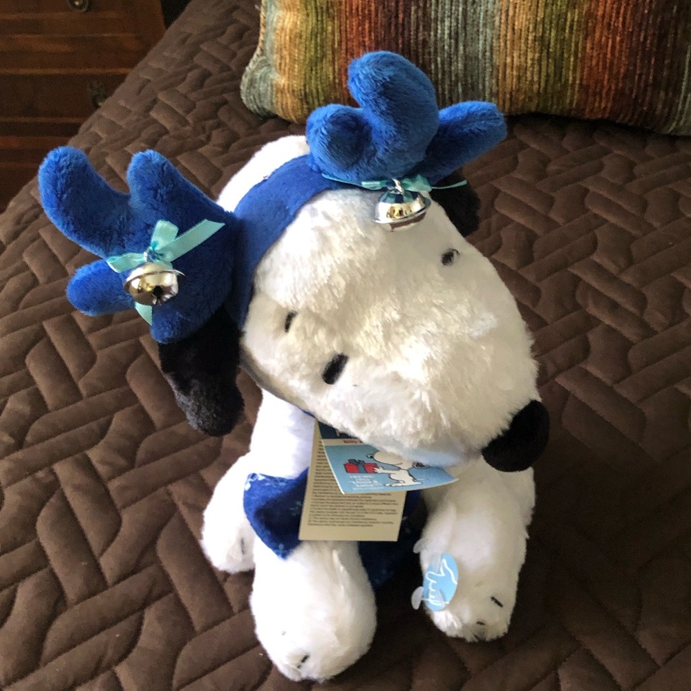 Peanuts Silly & Wild Snoopy (NEW)